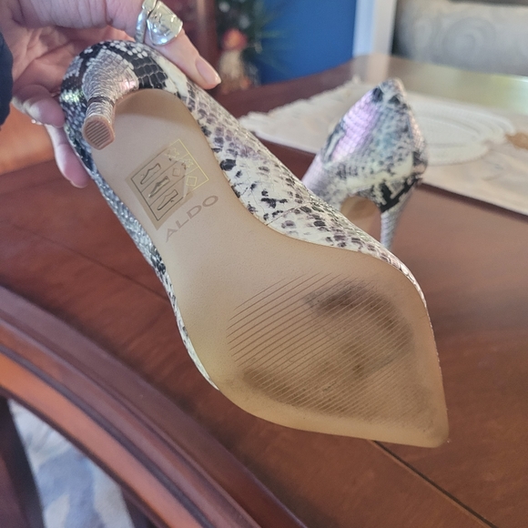 Aldo slight holographic snakeskin stilettos - Picture 3 of 4
